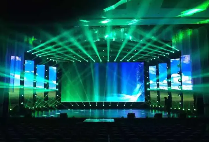 今年、LED舞台スクリーンレンタルはいくらですか?