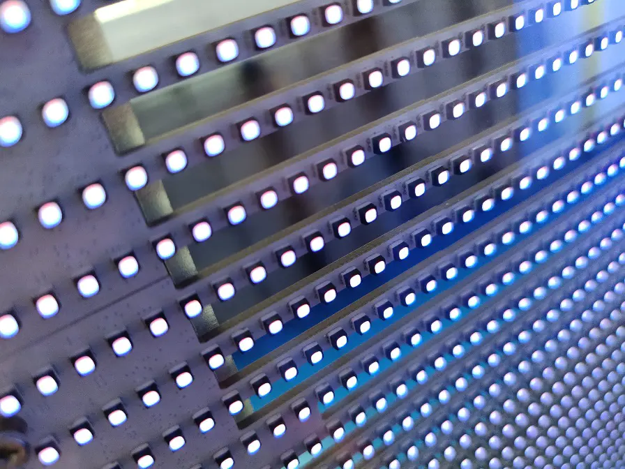 Singkat Layar LED Transparan Shenzhen Sostron