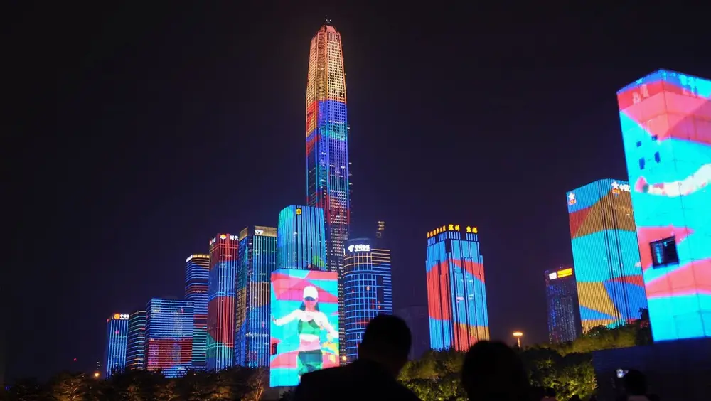 为什么LED显示屏厂家集中在深圳