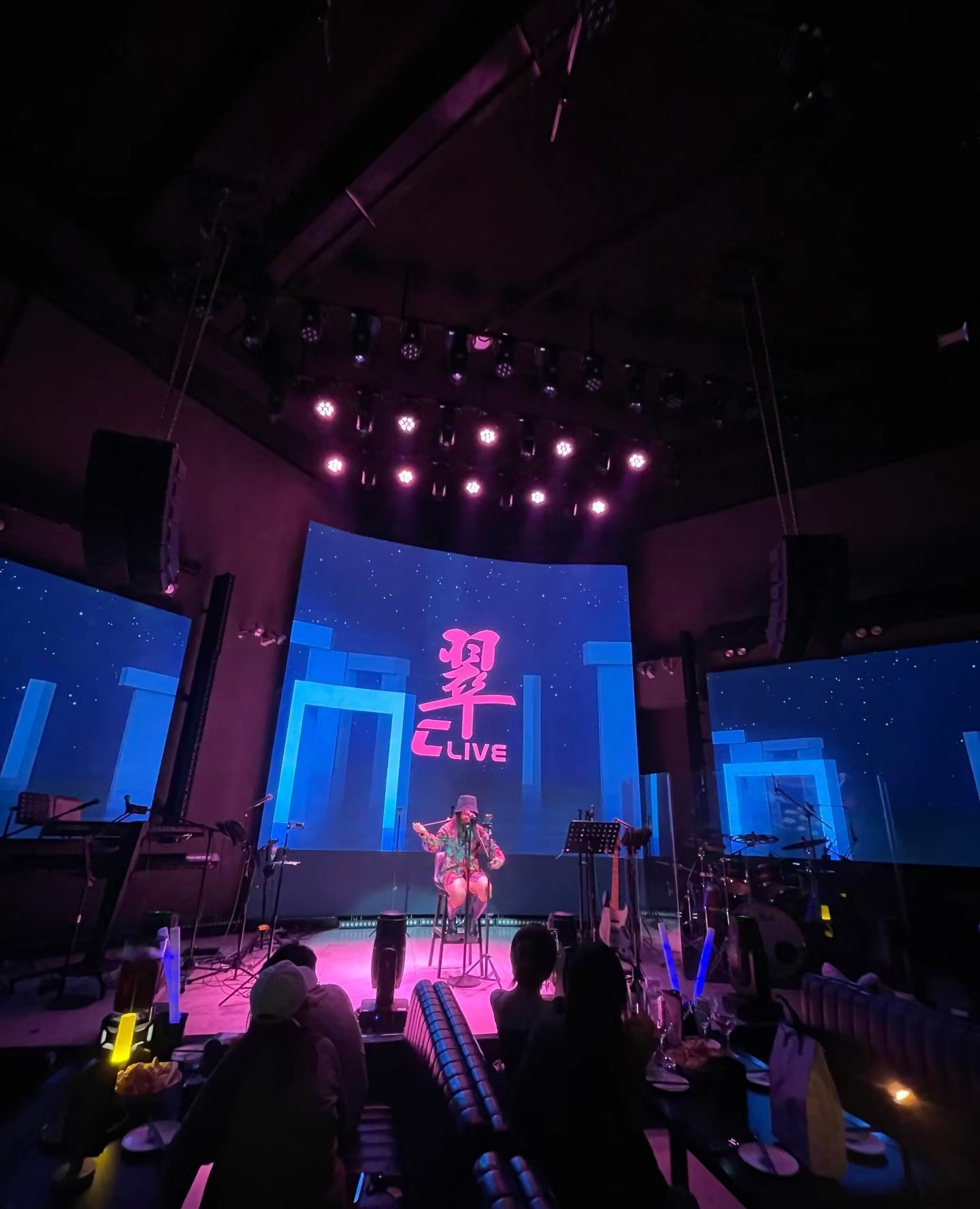 普宁酒吧透明屏项目