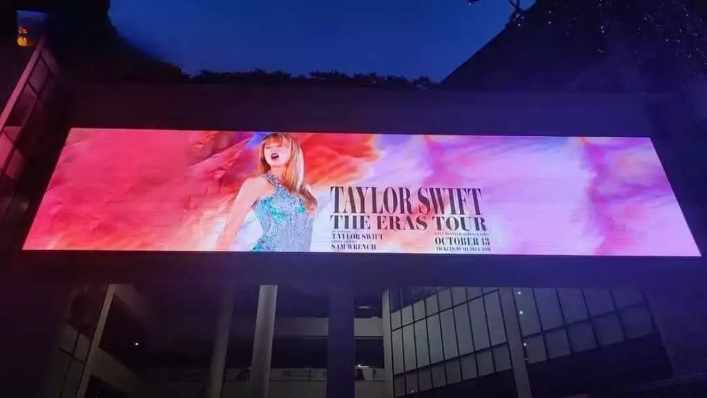  Outdoor LED billboard