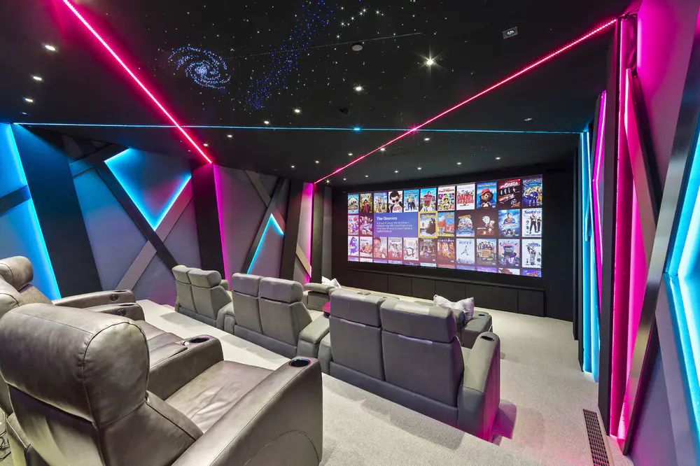 Amazing Home Cinema LED Video Wall