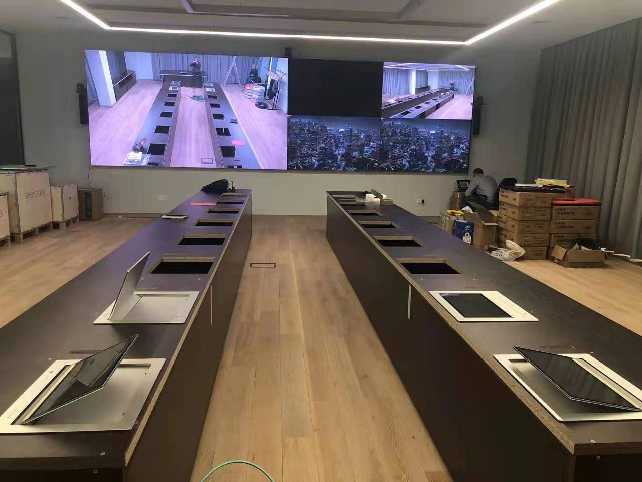 meeting room and control room fine pixel led display