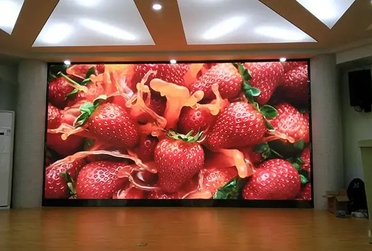 What are the advantages of small pitch LED display